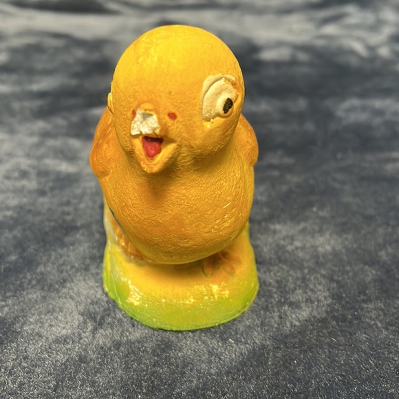 Vtg Chick Figurine - Picture 2 of 6